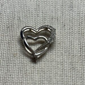 Double heart pendant